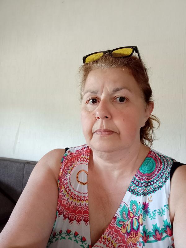 Nadia  60 ans Bréal sous Montfort