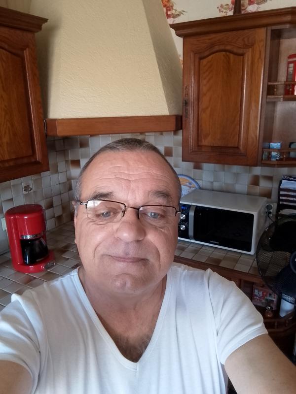 Hervé  62 ans Thouars