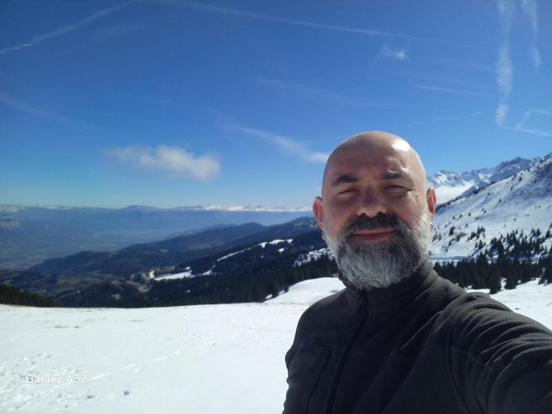 LORENZO YVE 55 ans Poissy