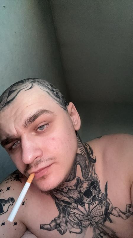 Salutcjeffrey 24 ans Étain