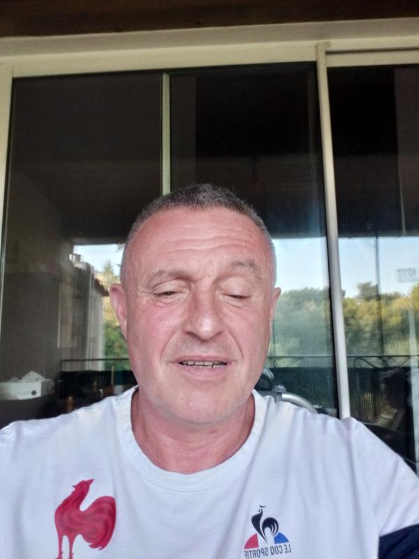Claude  56 ans Richerenches