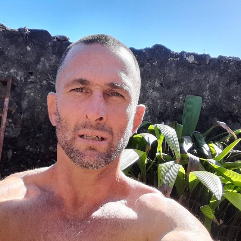 Julien 52 ans L'Abergement Clémenciat
