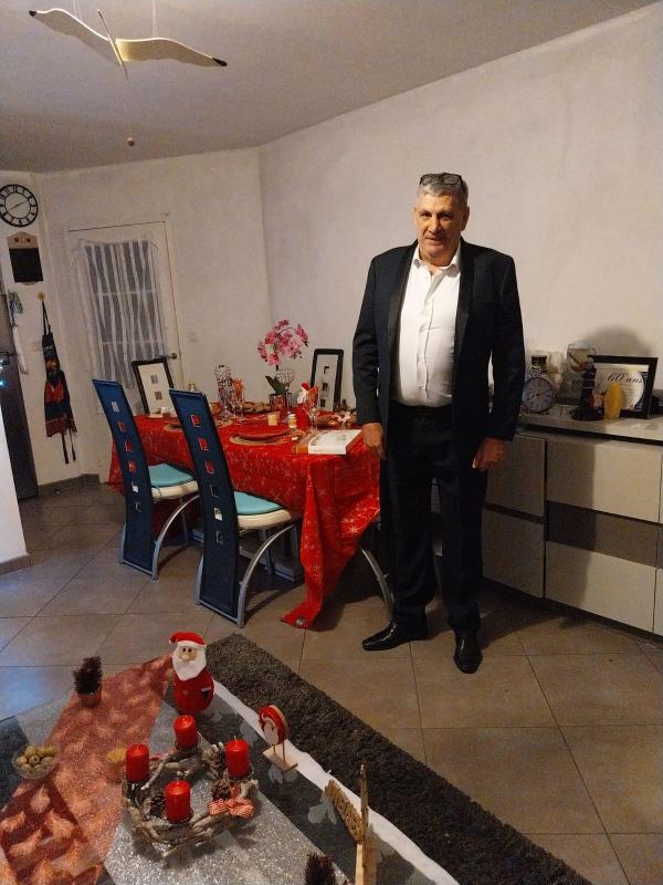 POUTOU  68 ans Saint Nazaire