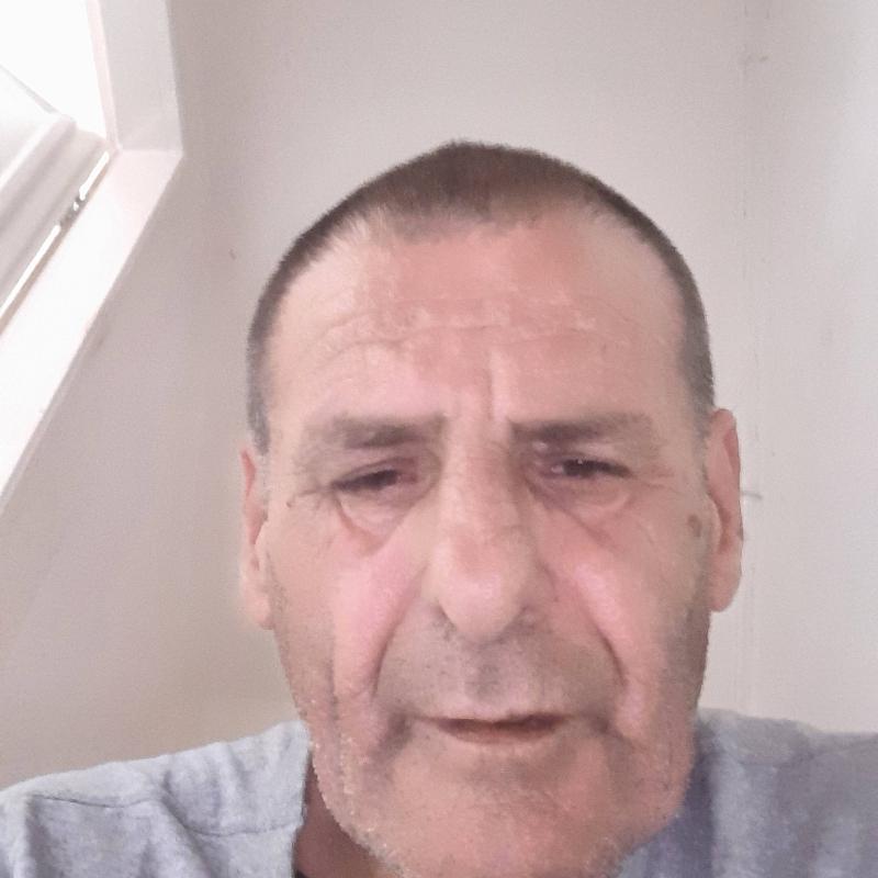 jose 64 ans Albi