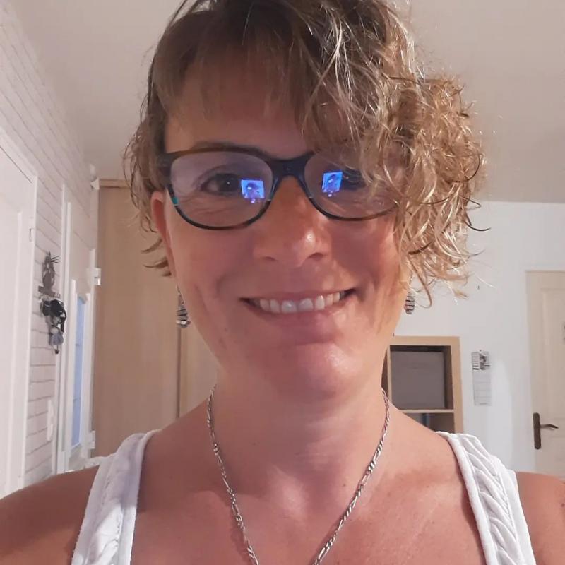 sonia 27 ans Saint Nicolas la Chapelle