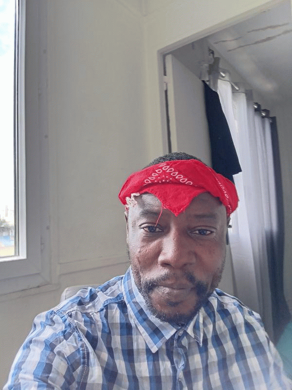 Toussaint  34 ans Ivry sur Seine