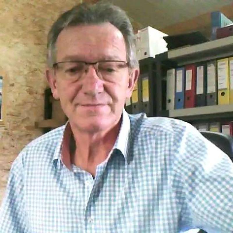 Julien 61 ans Rennes