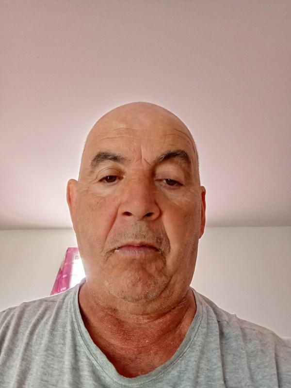 Mohamed  64 ans Amiens
