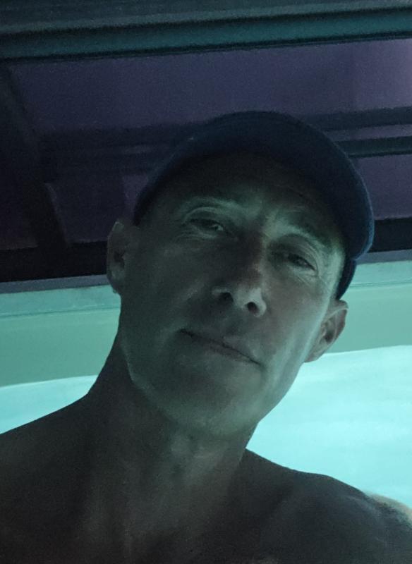 Paul  49 ans Angers