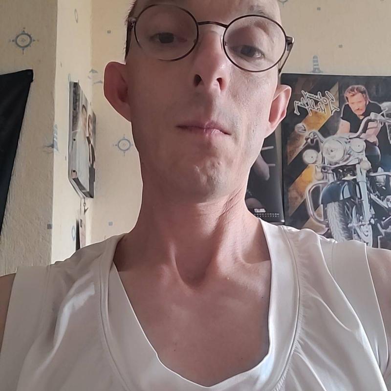 Lucien 52 ans Orléans