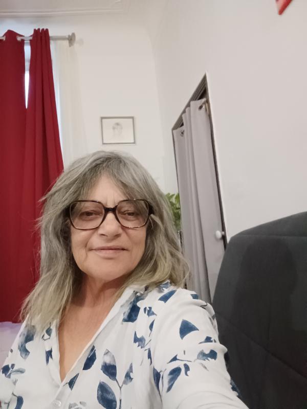 Brigitte  64 ans Sisteron