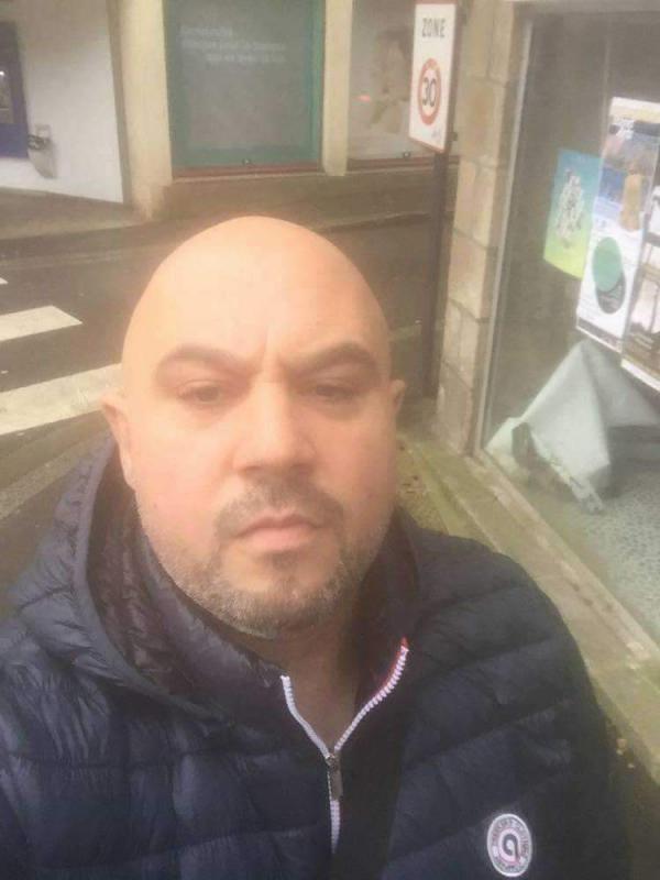 Ioan 42 ans Morlaix