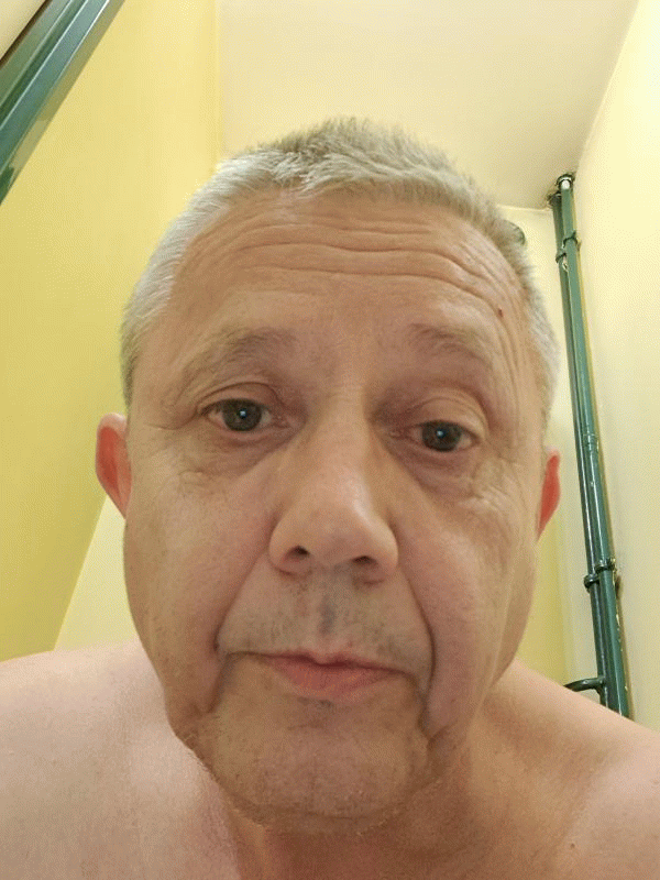 Stéphane  61 ans Melun