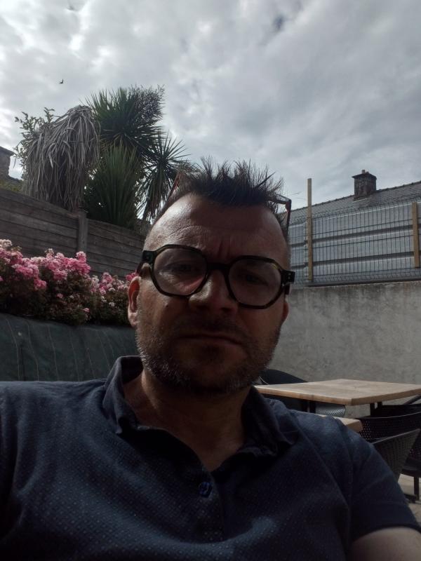 Franck  47 ans Le Sourn
