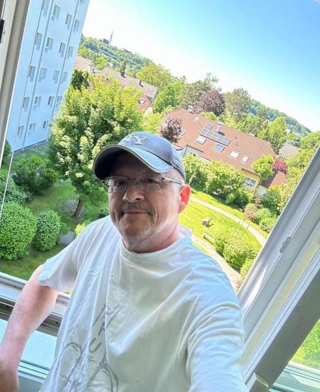 Pierre 63 ans Paris