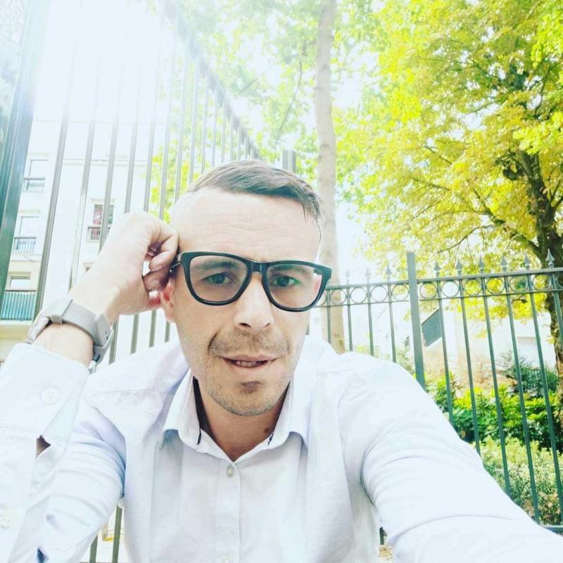Imad 39 ans L'Abergement Clémenciat