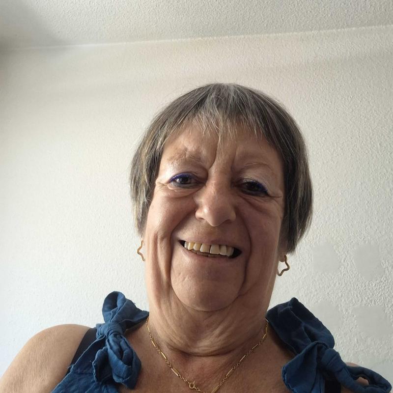 laurence 72 ans Allevard