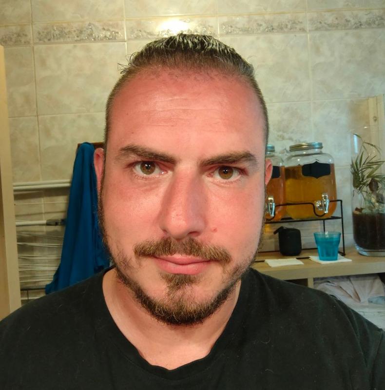 guillaume 48 ans paris 17eme arrondissement