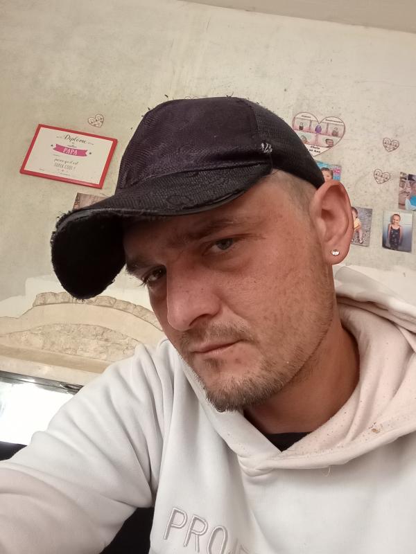 Chris 32 ans Denain
