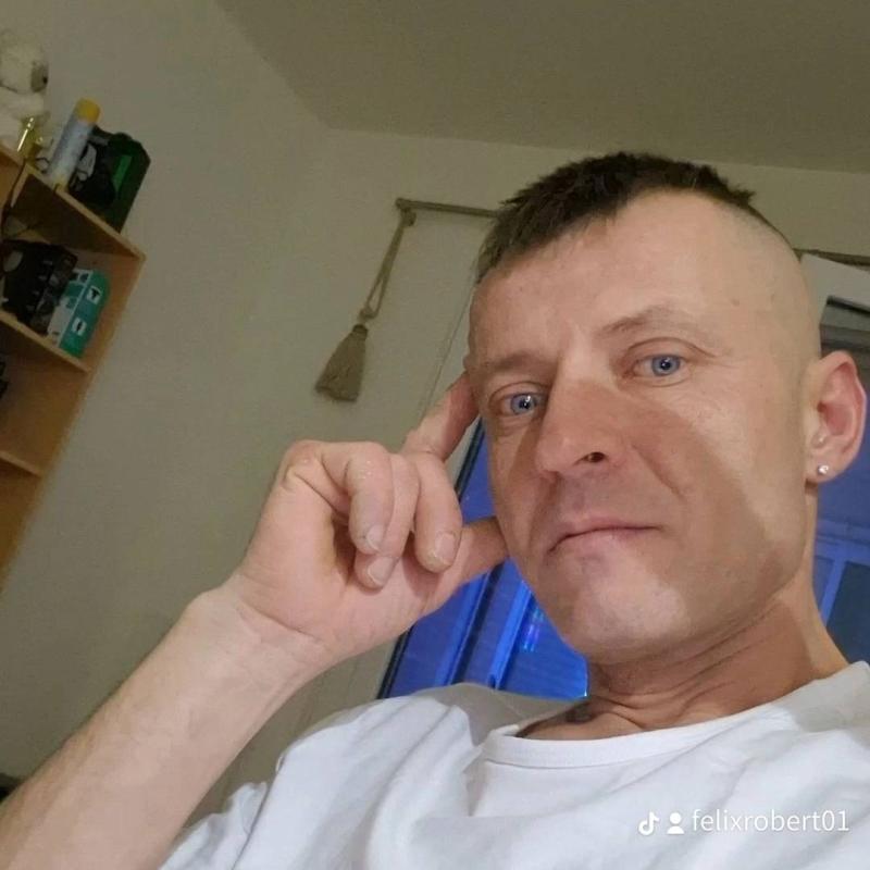 Robert 45 ans Lorgues