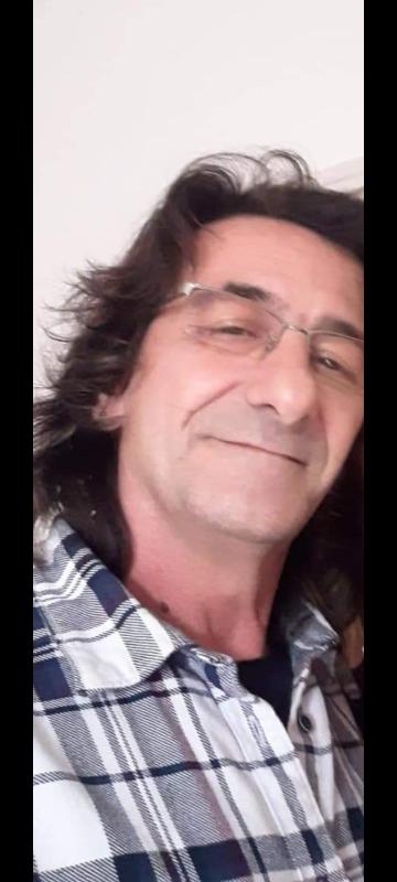Daniel  58 ans La Crau