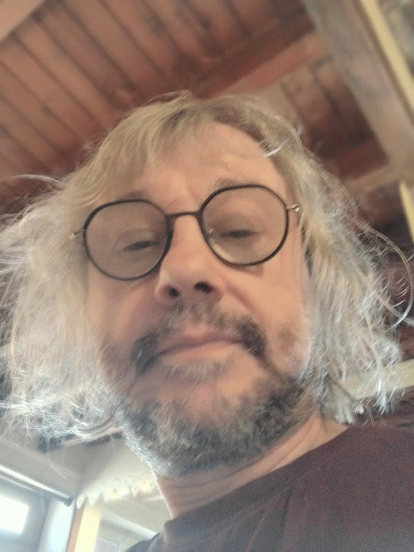 loic 64 ans La Chapelle des Marais