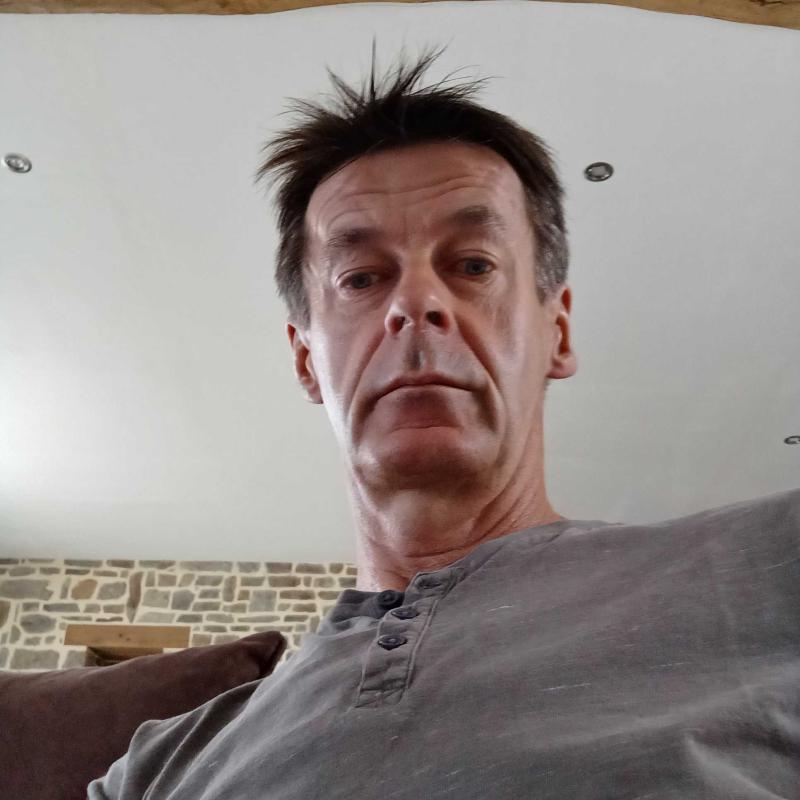 Gilles  52 ans Clécy