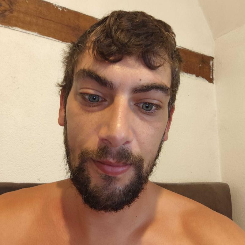 youyou 33 ans Catus