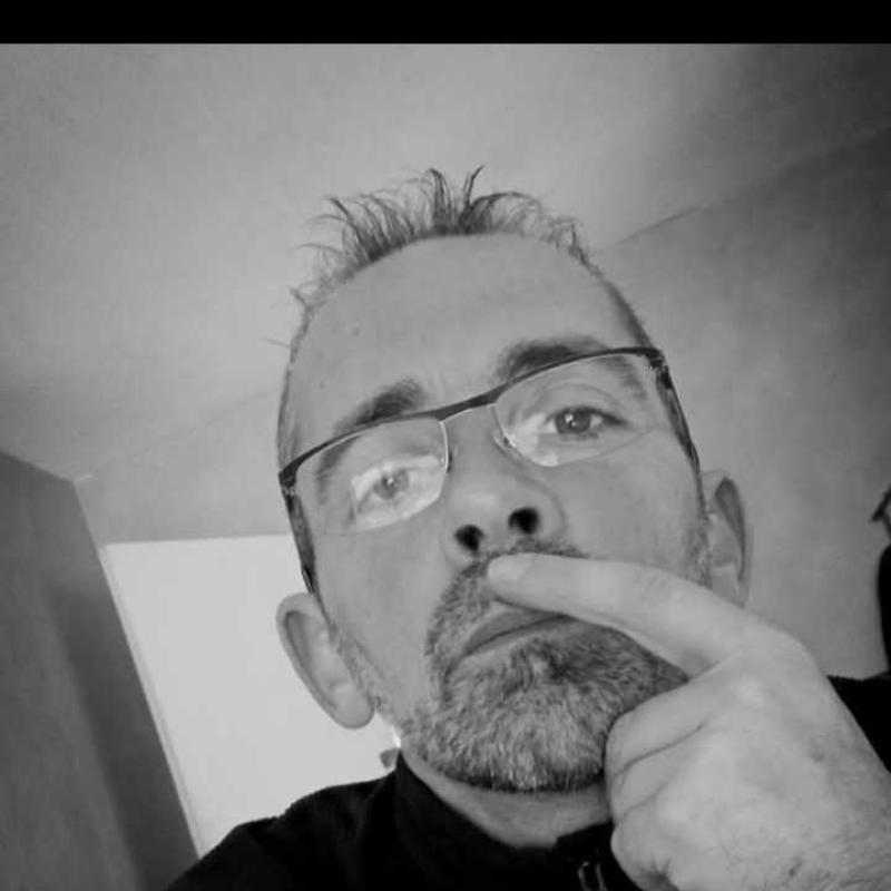 Toftitof 51 ans Aix en Othe