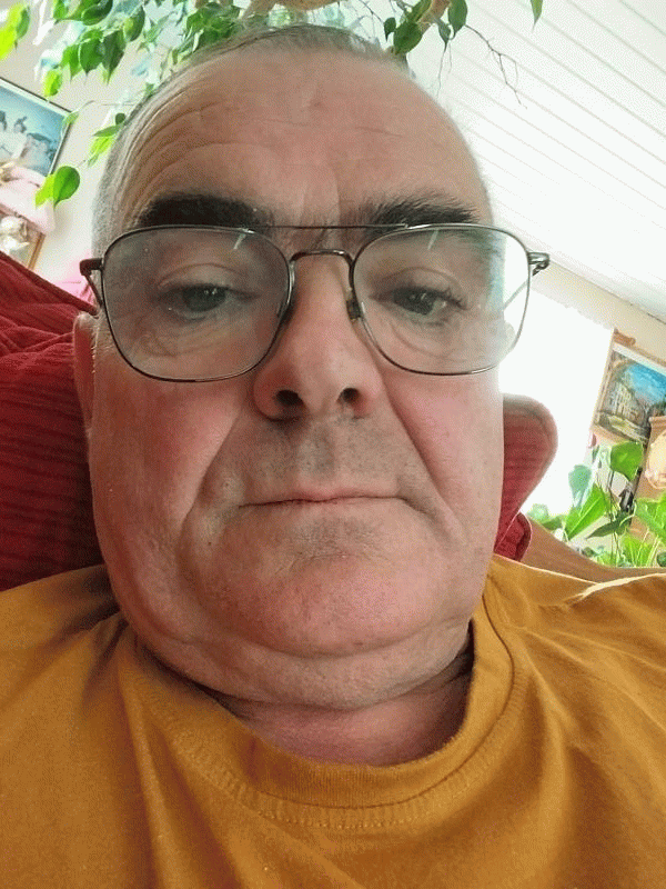 Laulau  57 ans Barou en Auge