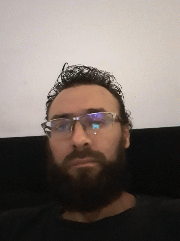 Gaetan  33 ans Dercé