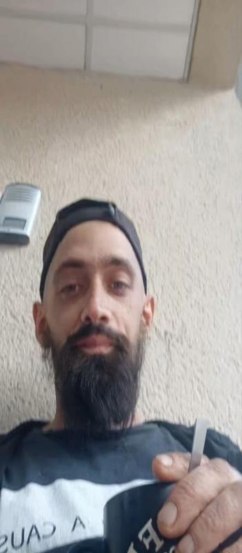 Hakan 31 ans Tarascon sur Ariège