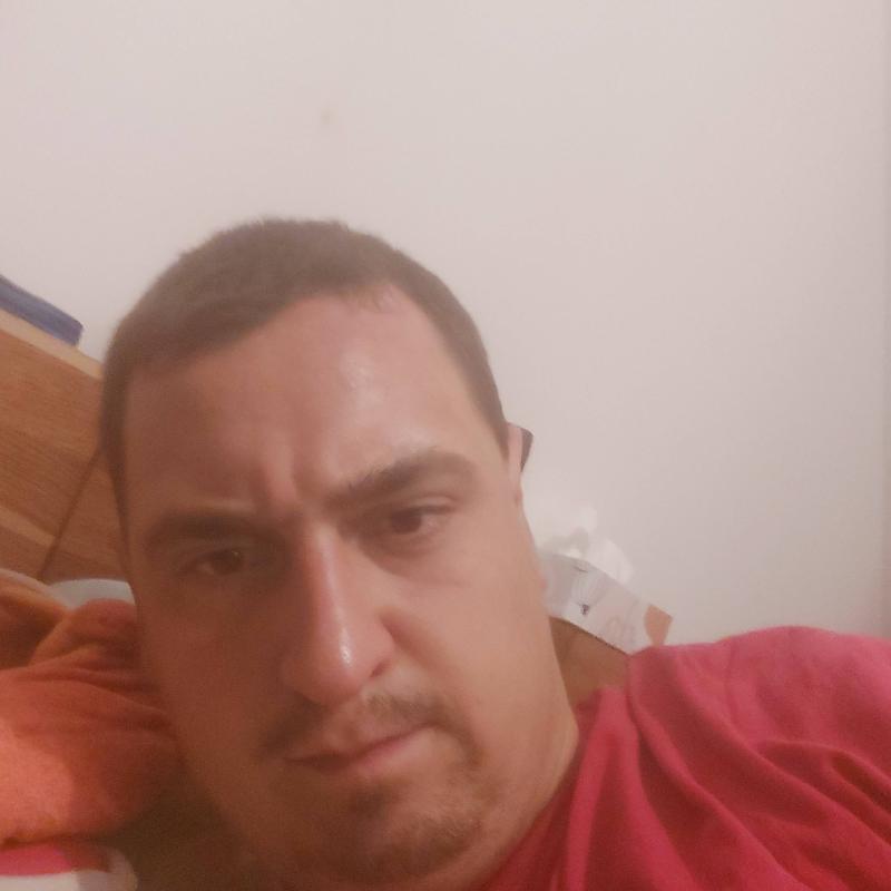 Bastien 27 ans Saint Jacques de la Lande