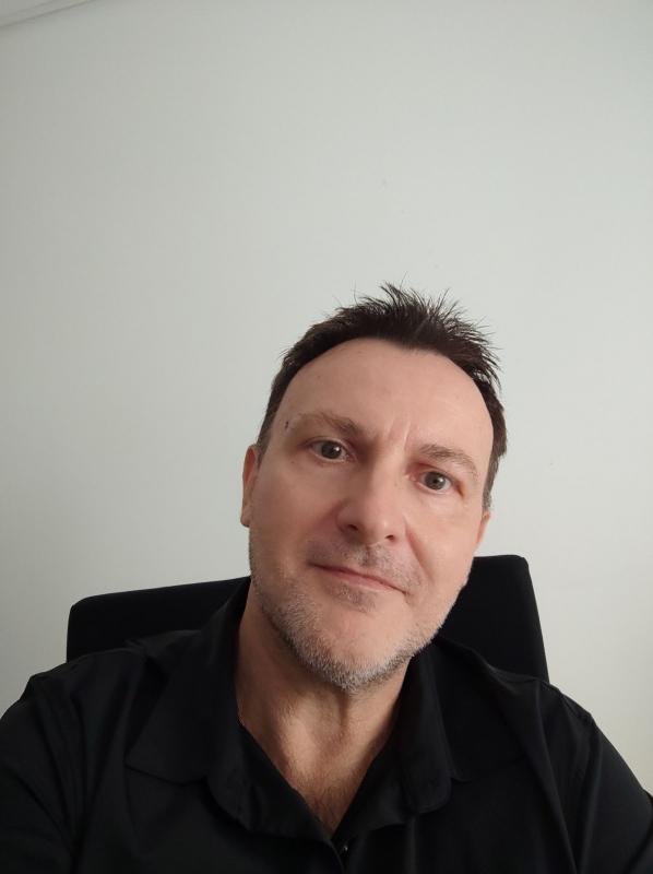 Gillou 58 ans paris 10eme arrondissement