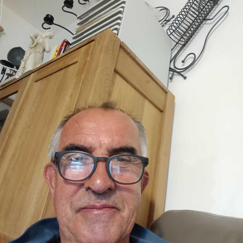 jeanpierre 62 ans Saint Amand les Eaux