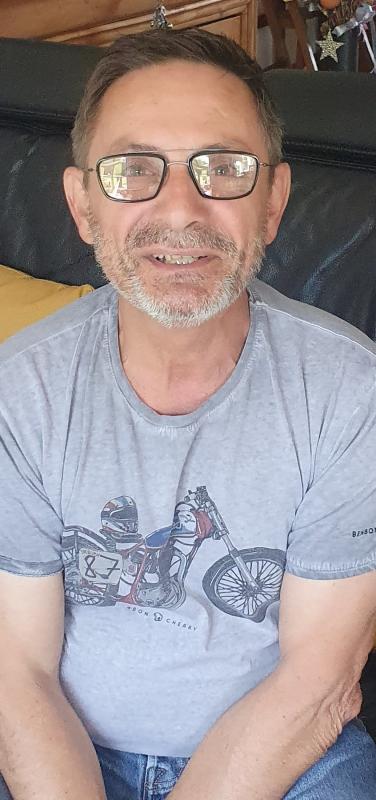 xavier  61 ans Saint Aubin lès Elbeuf