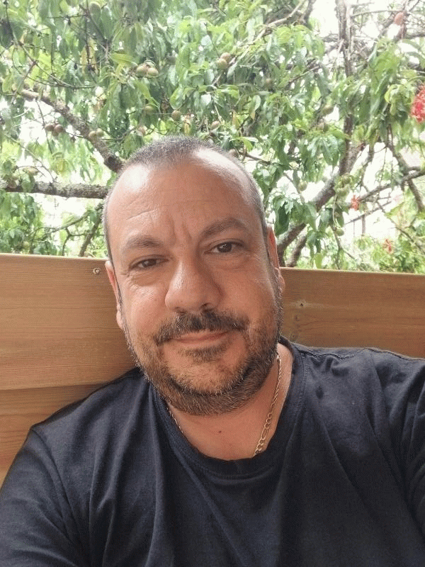 Mitch 44 ans Saint Berthevin