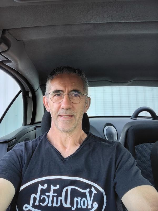 Jean  54 ans Gironde sur Dropt