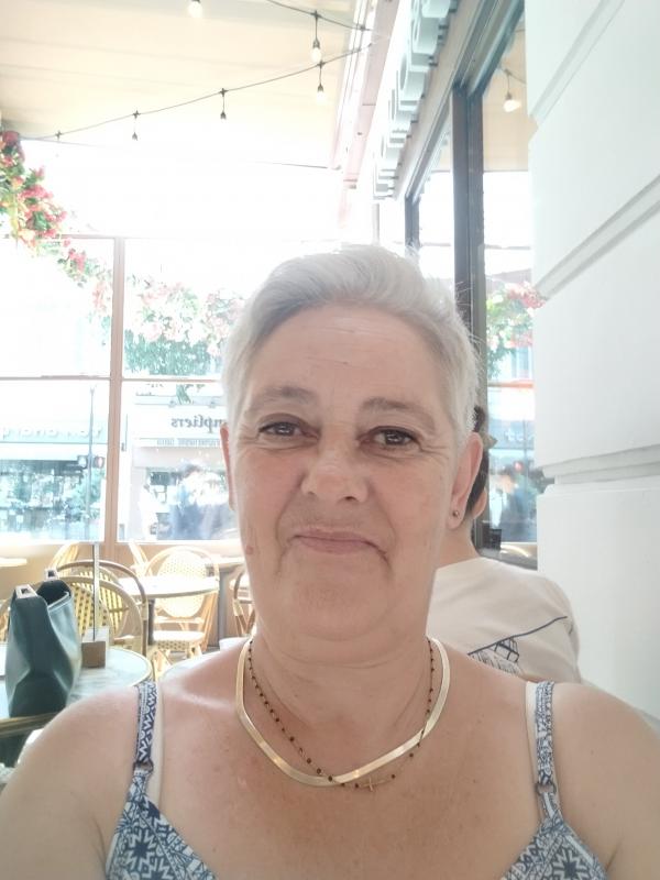 Léa Christine  58 ans Antibes