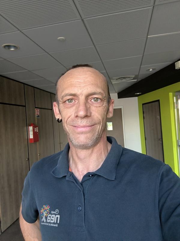 Loic 47 ans La Balme de Sillingy