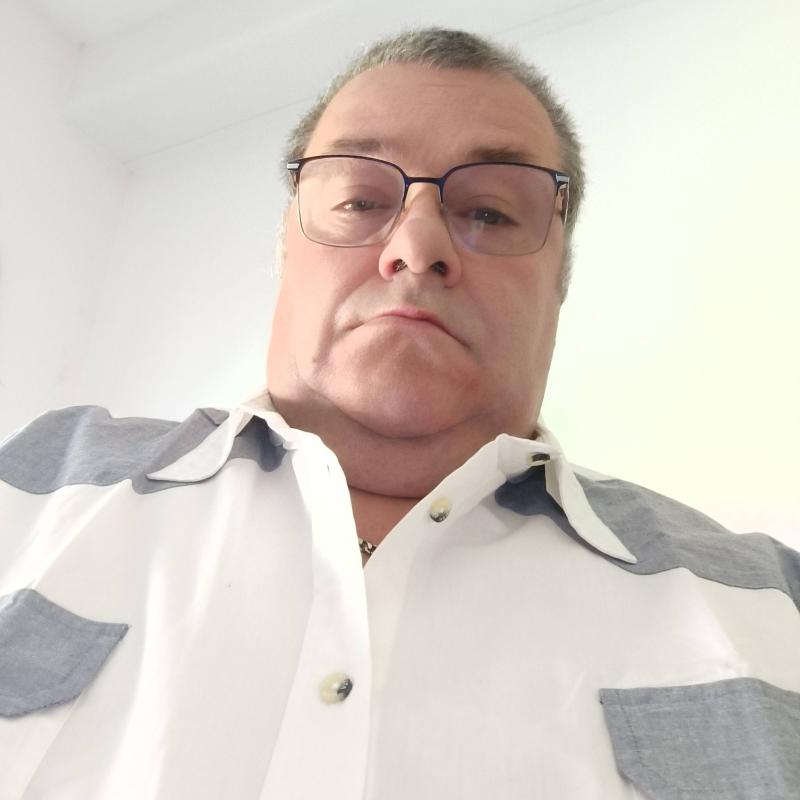 collet Frédéric 52 ans Bayeux