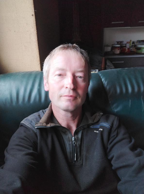 Sylvain  45 ans La Dominelais