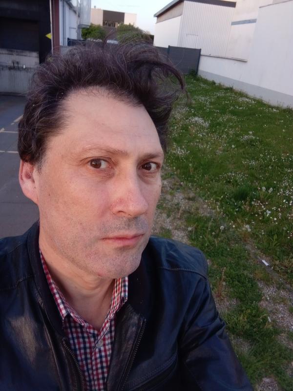 Laurent  54 ans La Rochette