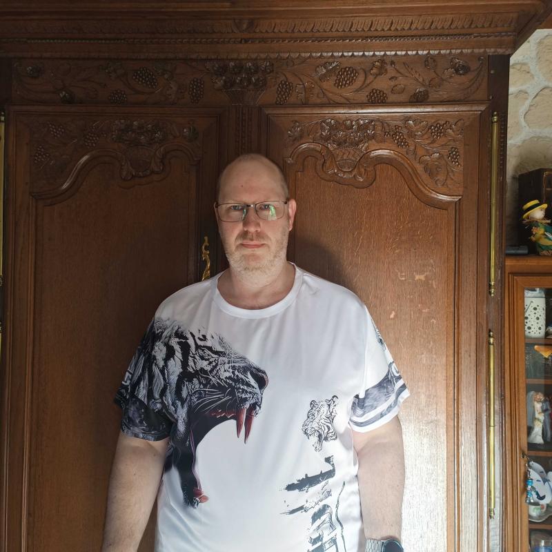 nono 49 ans Urville