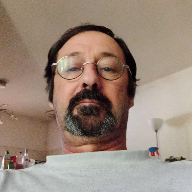 Philippe  59 ans Saubens