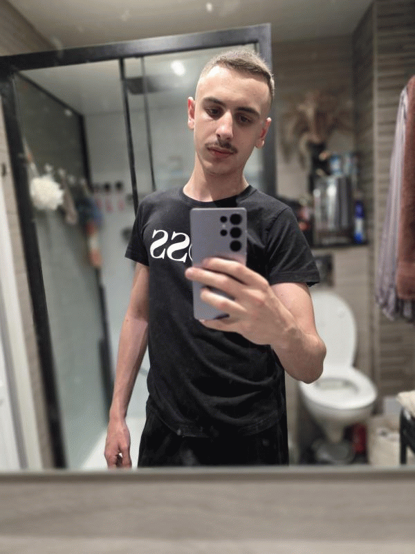 Gabriel 20 ans Fos sur Mer
