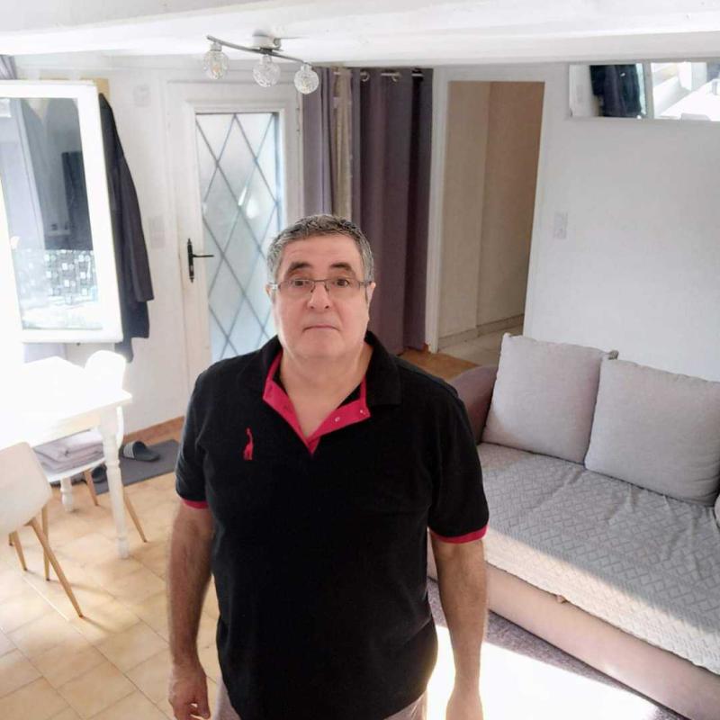 Gino 61 ans Beaumont Monteux