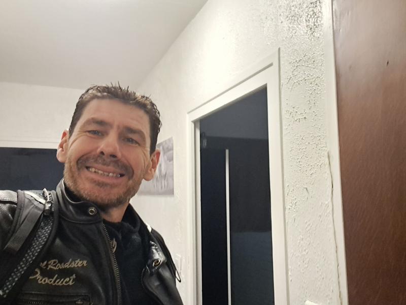 Sylvain  52 ans Riom