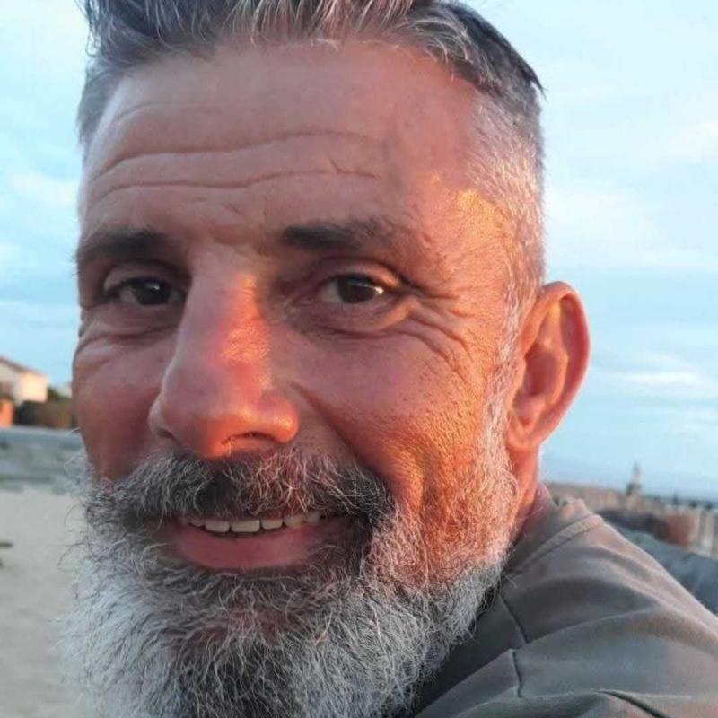 frederic 54 ans Pouillon