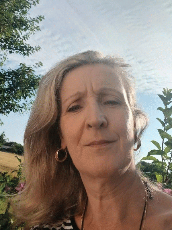 Nadege 56 ans Sens